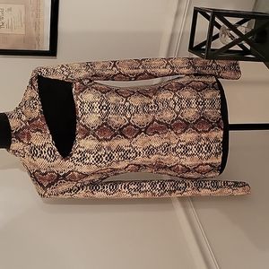 Snakeskin top Womens‎ large